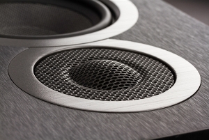 ELAC Debut B5 Tweeter: 1-inch&nbsp;cloth&nbsp;dome with custom deep-spheroid waveguide